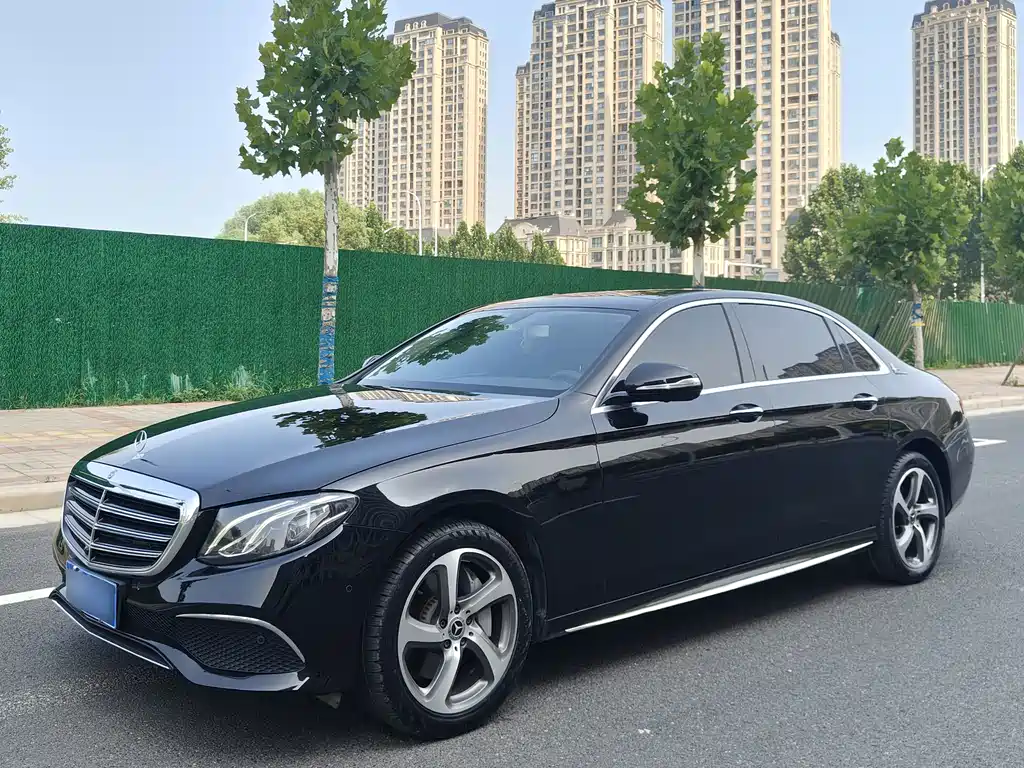 Mercedes-Benz E-Class 2018 — фото 1