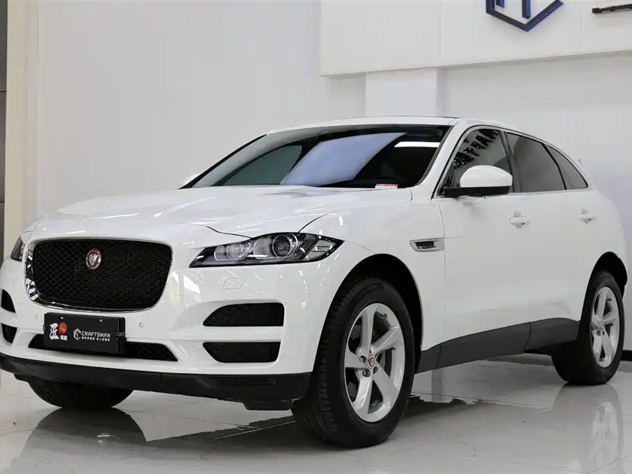 Jaguar F-PACE 2019 — фото 18