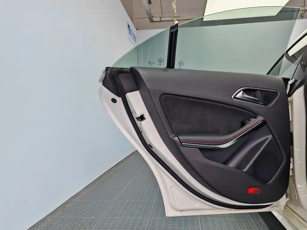 Mercedes-Benz CLA 2016 — фото 14