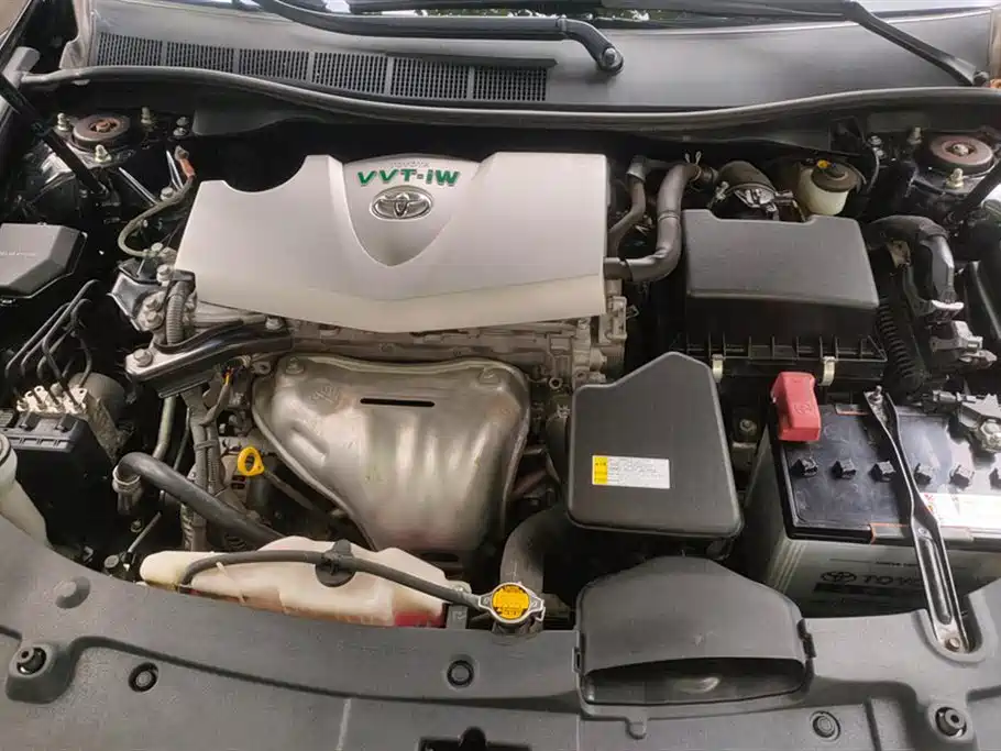 Toyota Camry 2015 — фото 10