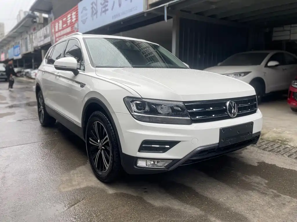 Volkswagen Tiguan L 2019 — фото 3