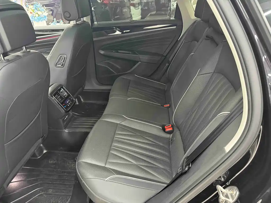 Volkswagen Passat 2022