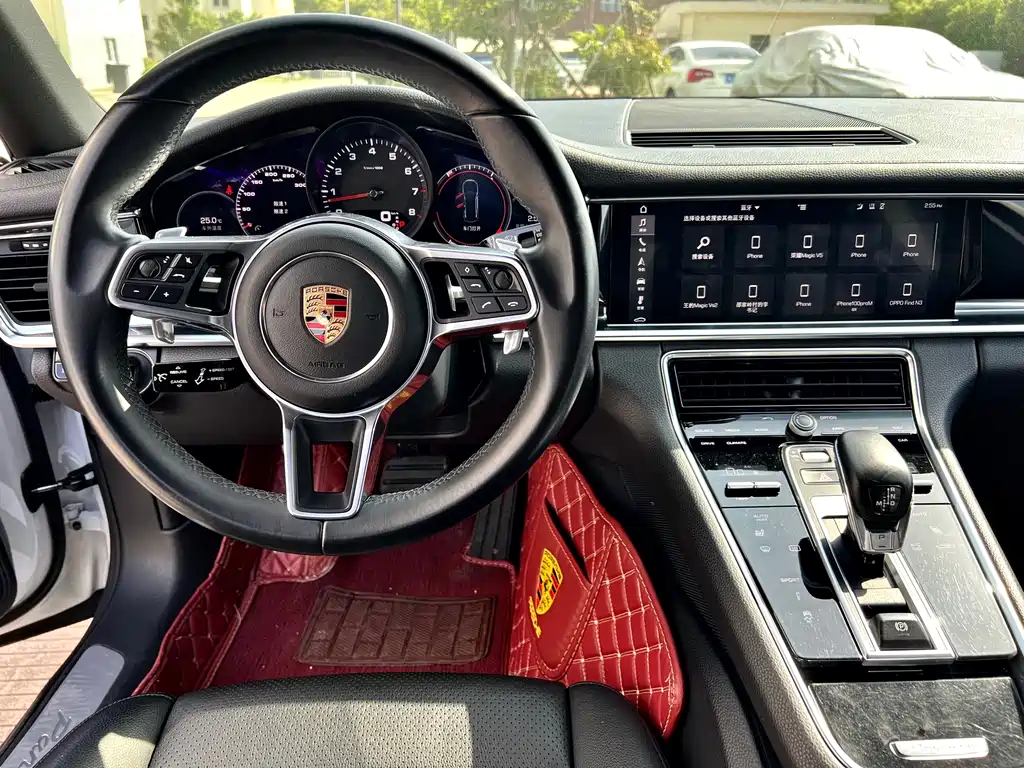 Porsche Panamera 2019 — фото 6