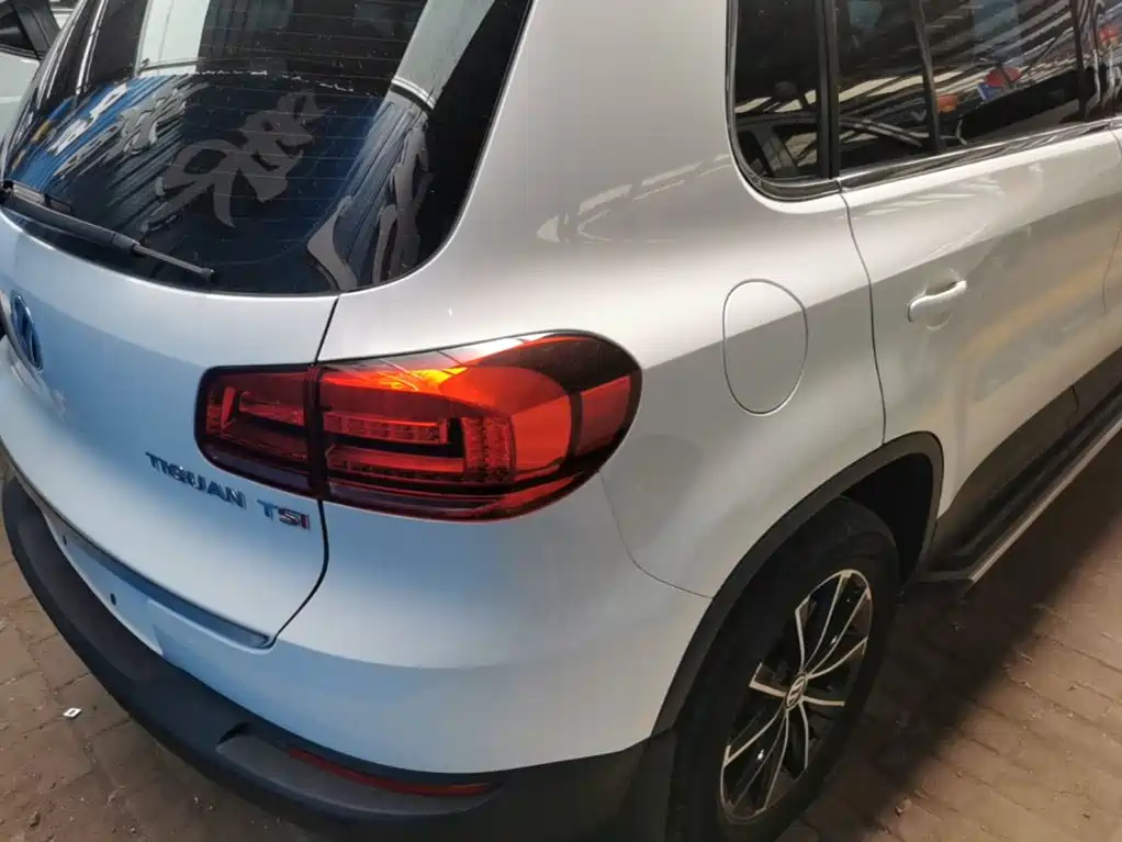 Volkswagen Tiguan 2015 — фото 8