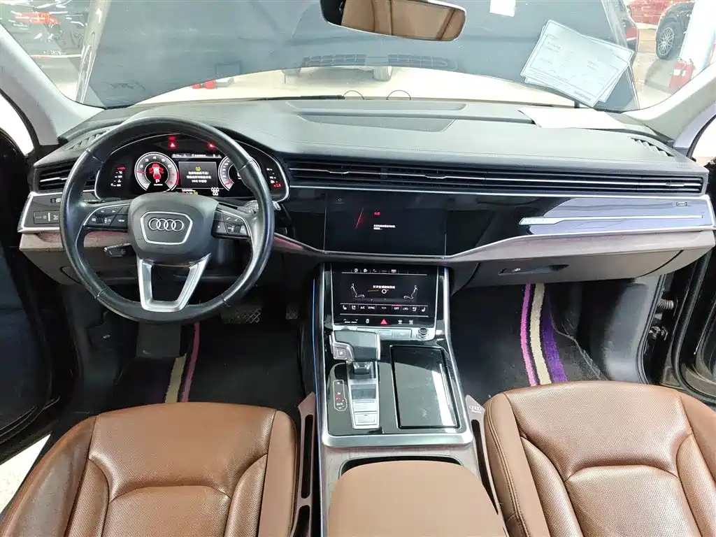 Audi Q7 2023 — фото 10