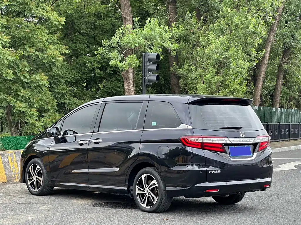 Honda Odyssey 2018 — фото 5