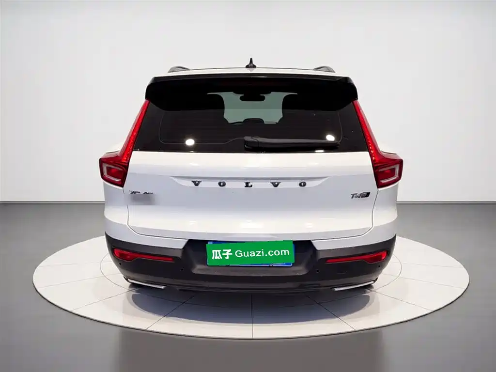 Volvo XC40 2020 — фото 10