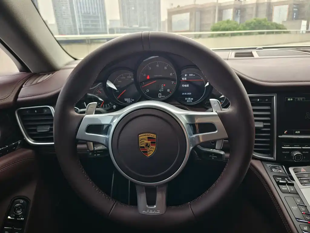 Porsche Panamera 2016 — фото 7