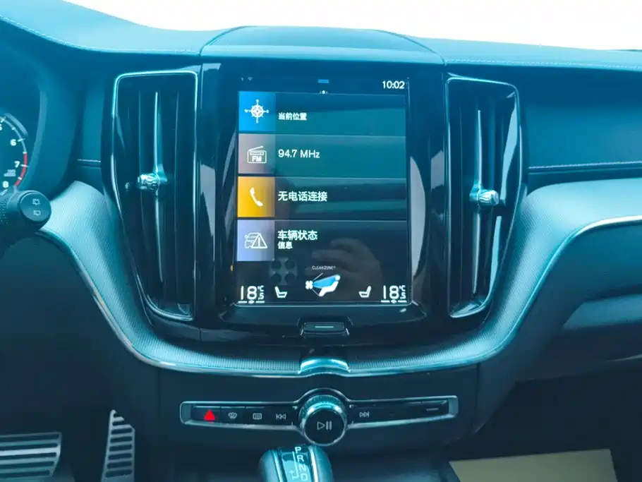 Volvo XC60 2021 — фото 13