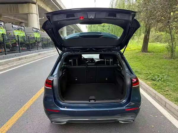 Mercedes-Benz B-Class 2021