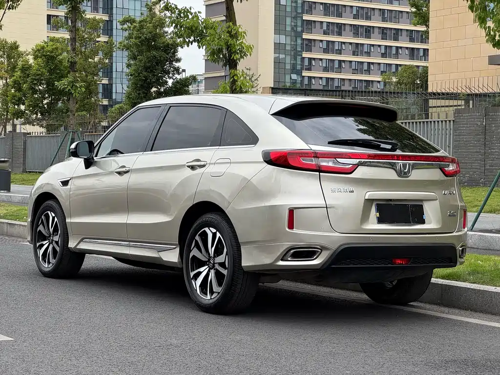Honda UR-V 2017 — фото 17