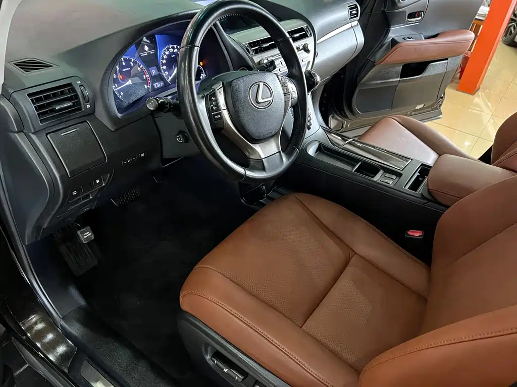 Lexus RX Classic 2014 — фото 11
