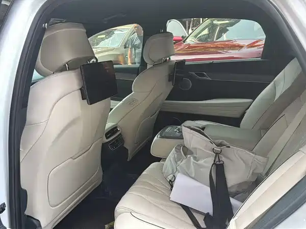 Genesis G80 2023