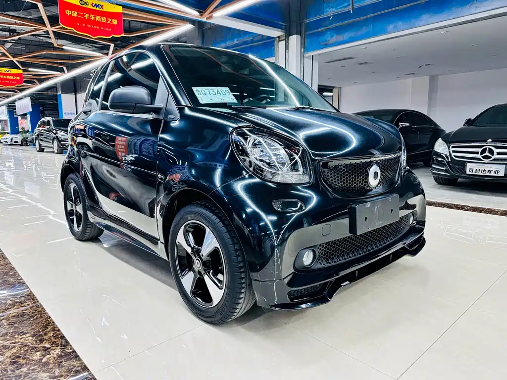 smart Fortwo 2018 — фото 4
