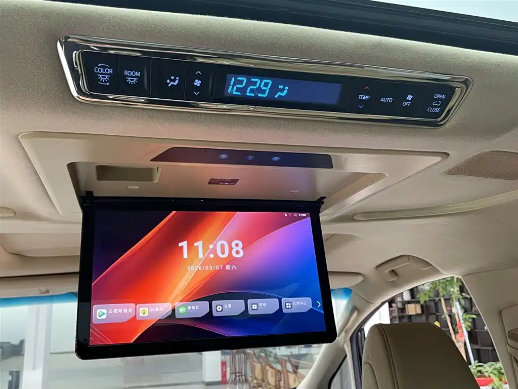 Toyota Alphard 2020 — фото 6