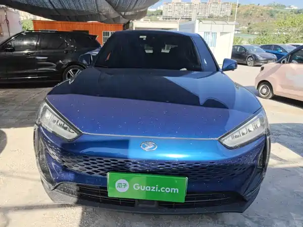 SERES Cyrus SF5 2021