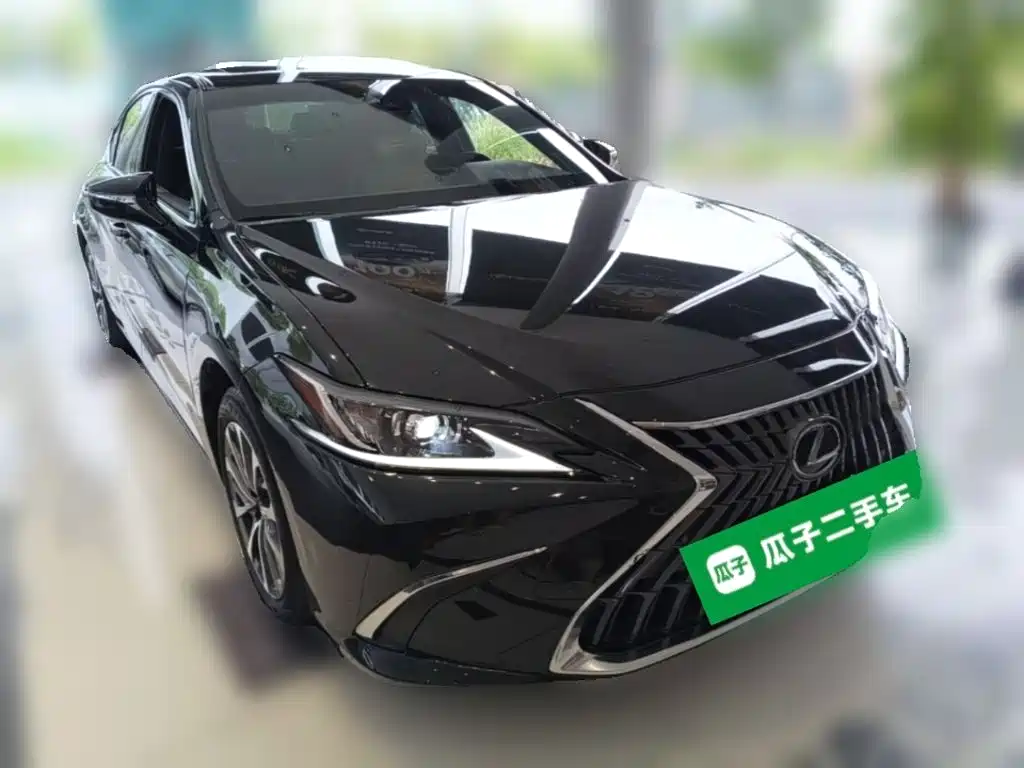 Lexus ES 2023 — фото 7