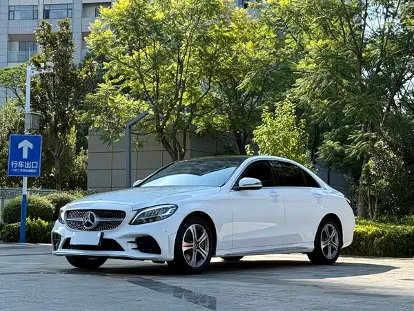 Mercedes-Benz C-Class 2020