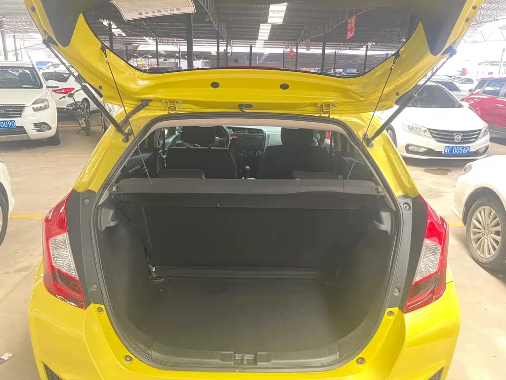 Honda Fit 2017 — фото 15