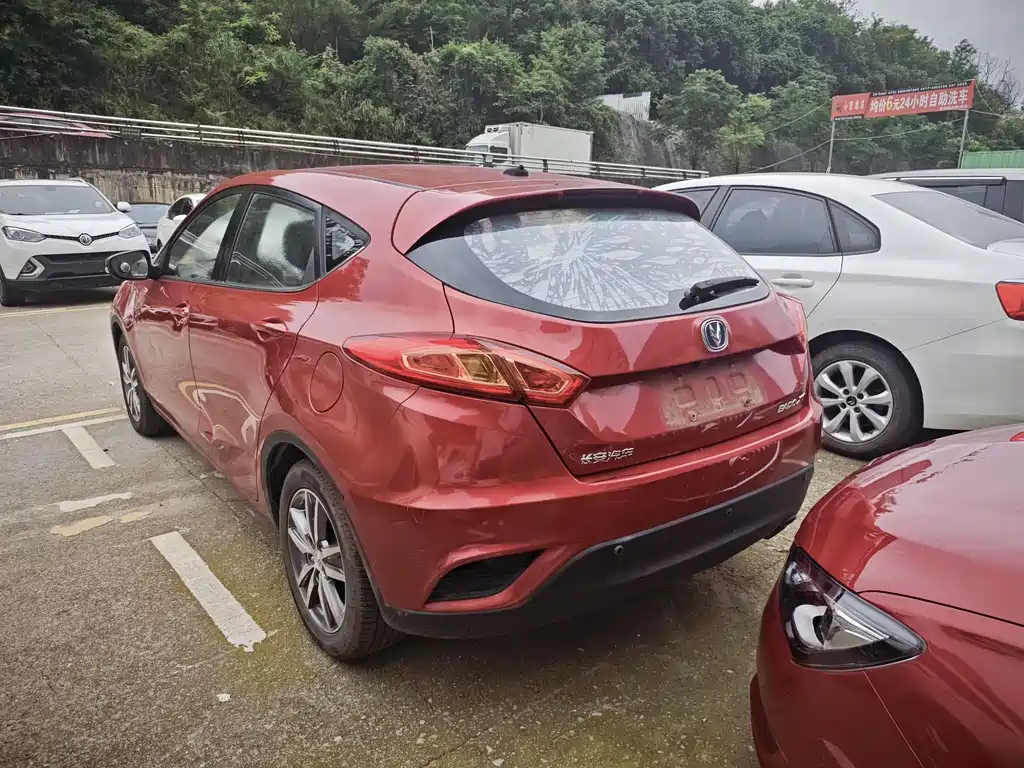 Changan Eado XT 2016 — фото 8