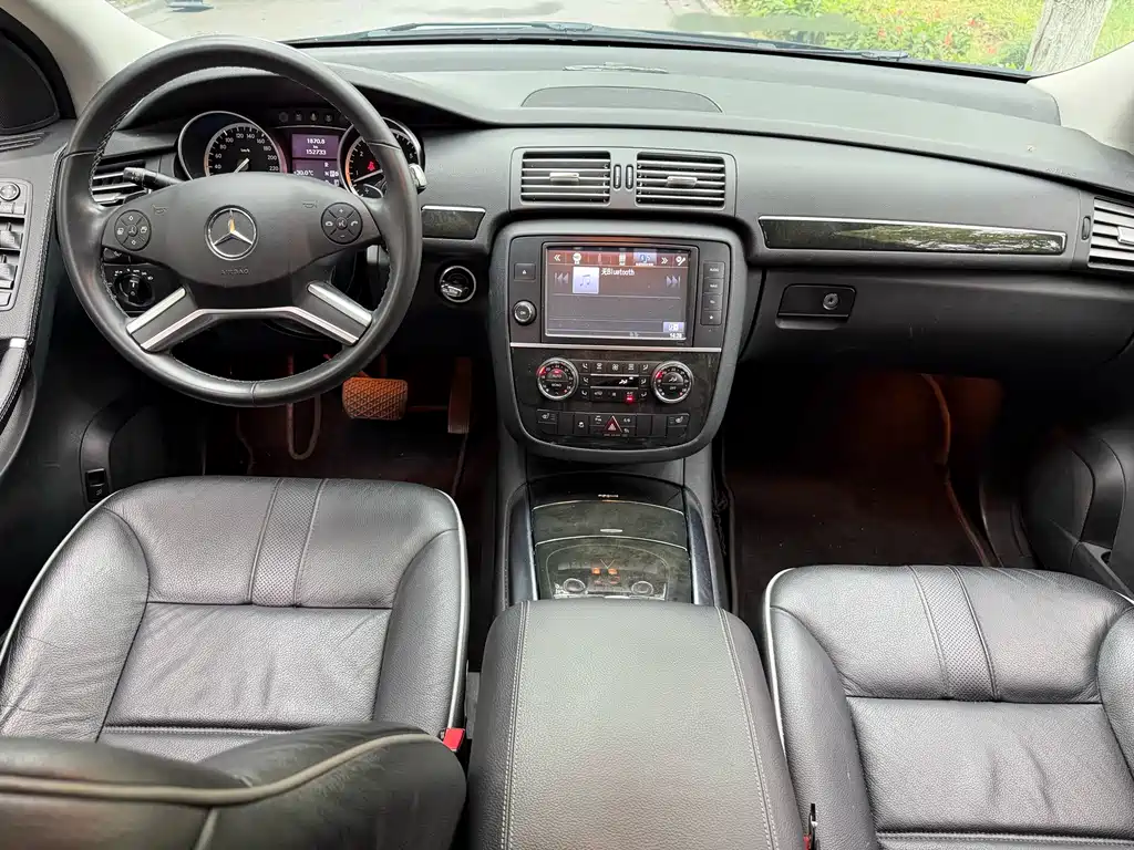 Mercedes-Benz R-Class 2017 — фото 11