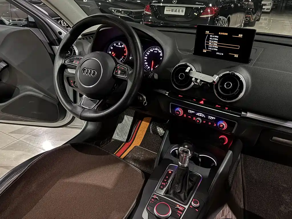 Audi A3 2017 — фото 11