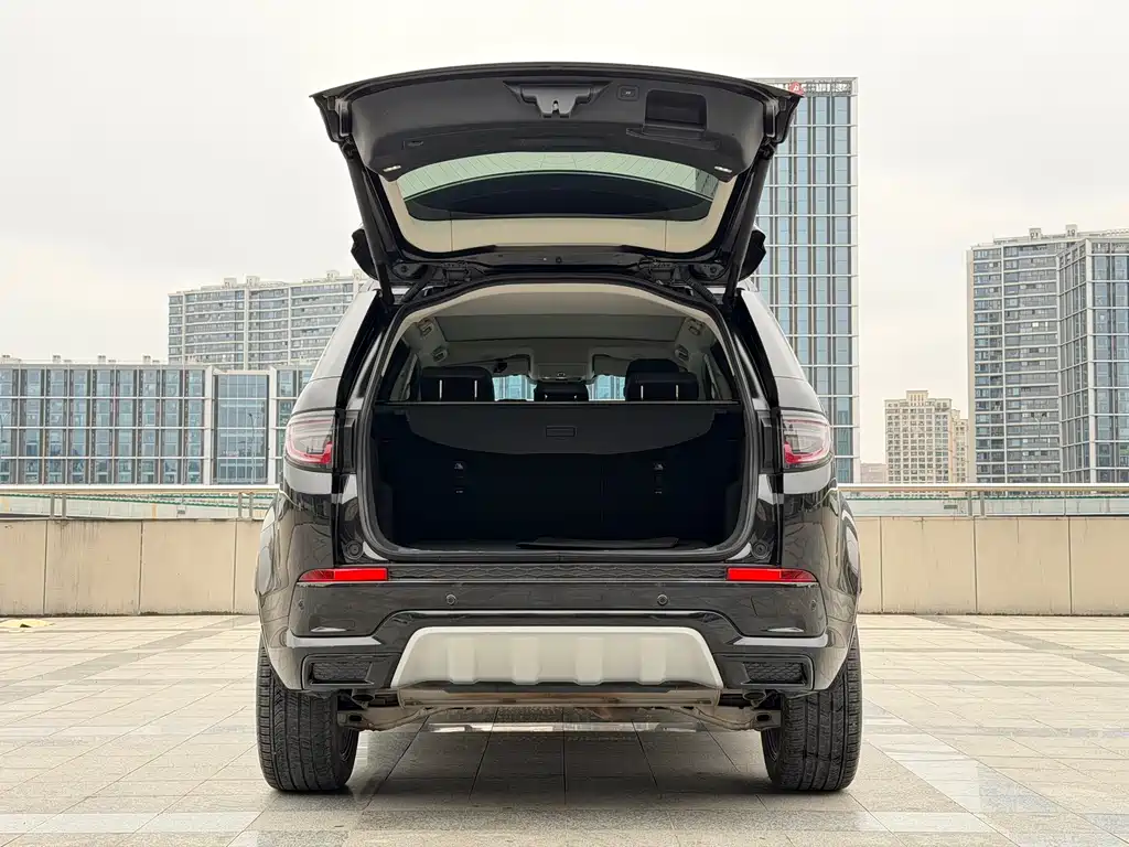 Land Rover Discovery Sport 2024 — фото 18