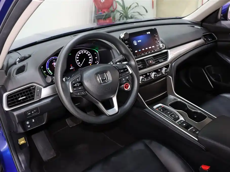 Honda Accord 2021 — фото 10