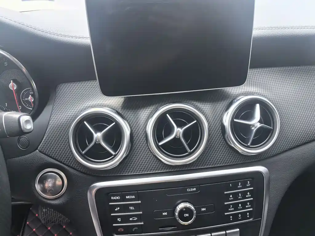 Mercedes-Benz GLA 2019 — фото 14