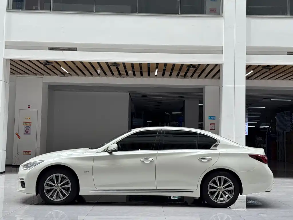 Infiniti Q50L 2023 — фото 8