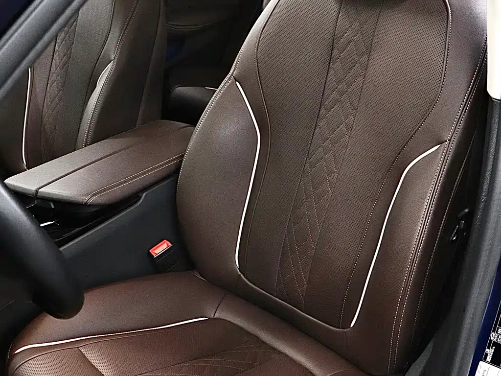 BMW 5 Series 2023 — фото 12