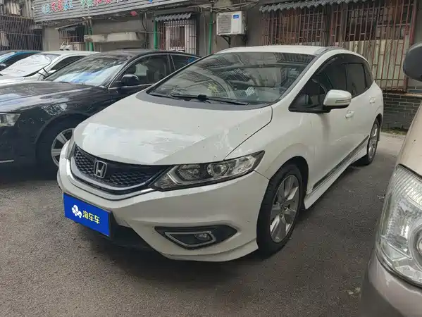 Honda Jade 2016