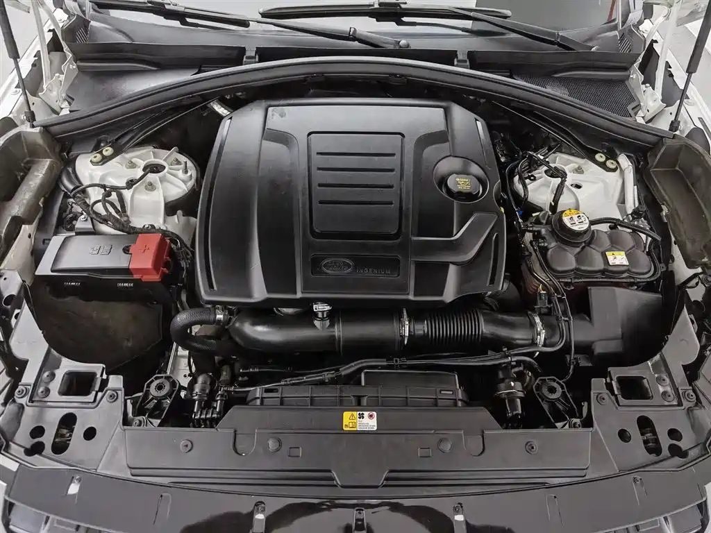 Land Rover Velar 2019