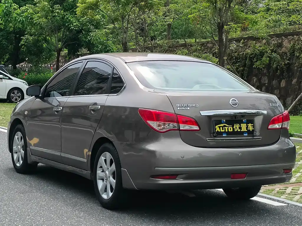 Nissan Sylphy 2010 — фото 13