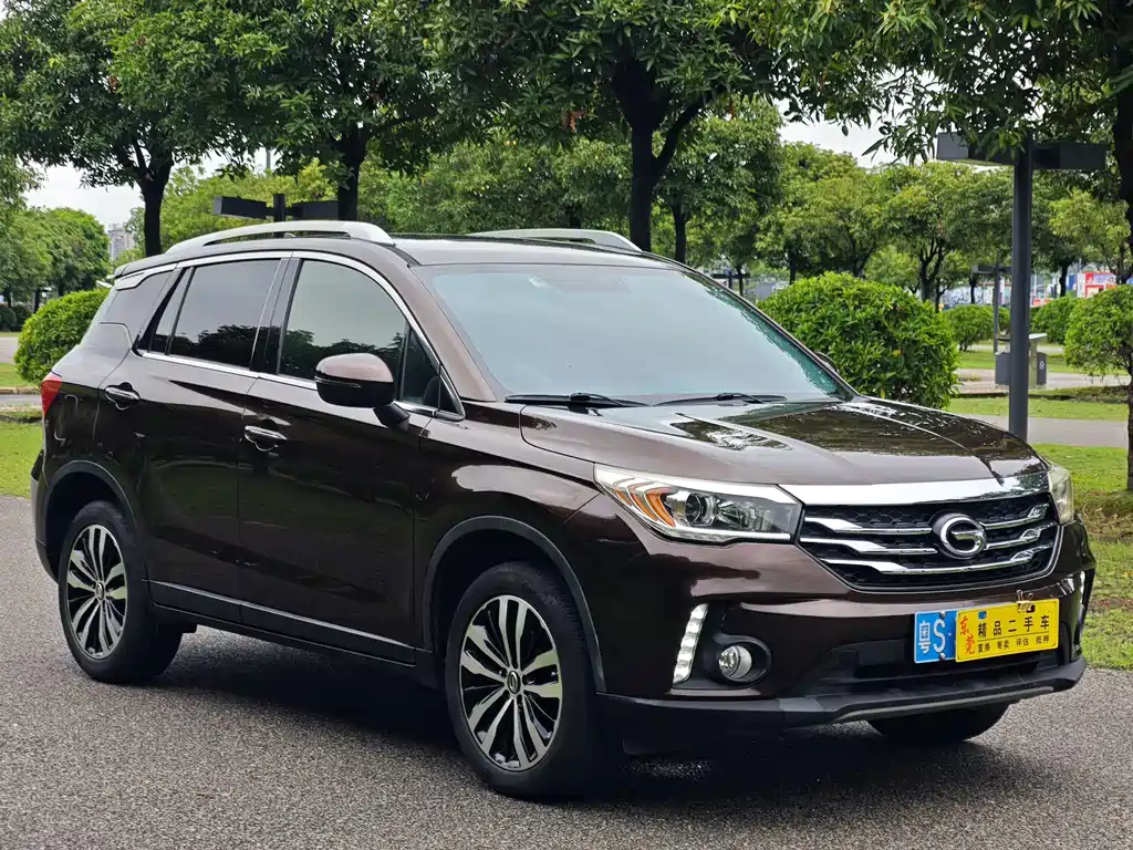 GAC Motor Trumpchi GS4 2016 — фото 3