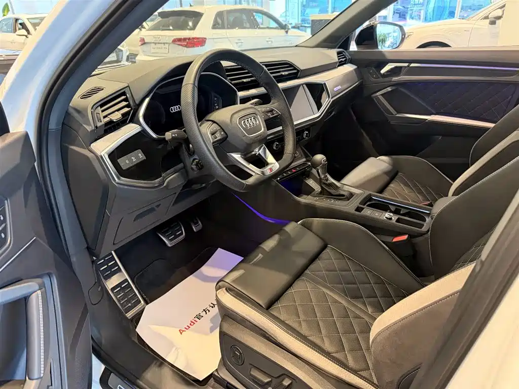 Audi Q3 Sportback 2025 — фото 6