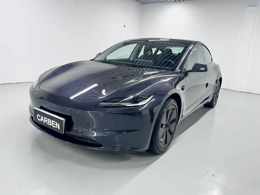Tesla Model 3 2024