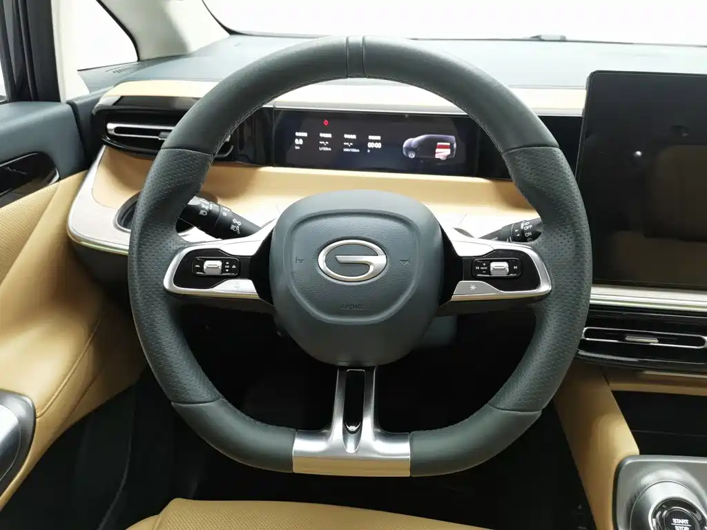 GAC Trumpchi E8 PHEV 2024 — фото 11