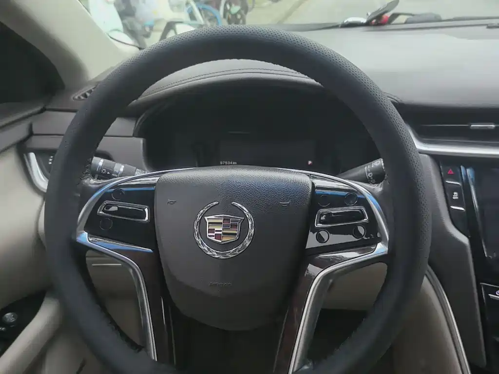 Cadillac XTS 2014 — фото 17