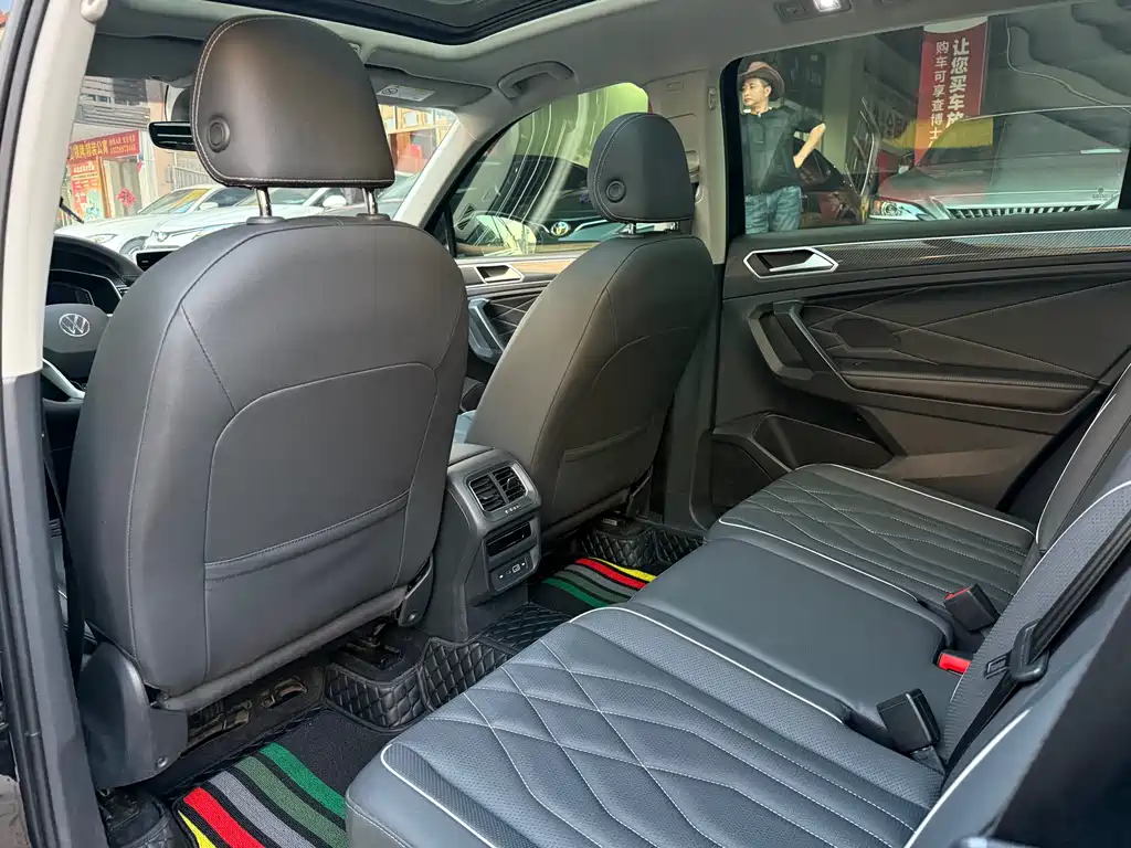 Volkswagen Tiguan L 2023