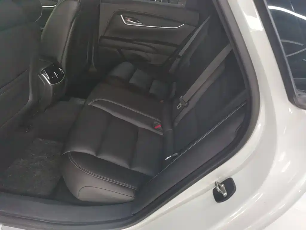 Cadillac XTS 2019 — фото 17