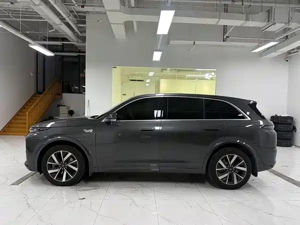 Li Auto L7 2024