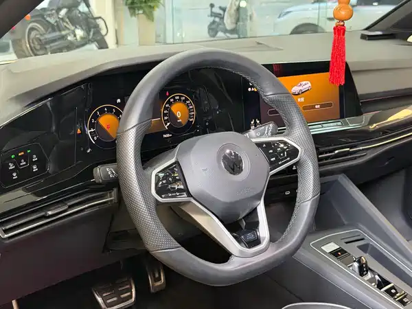 Volkswagen Golf 2022