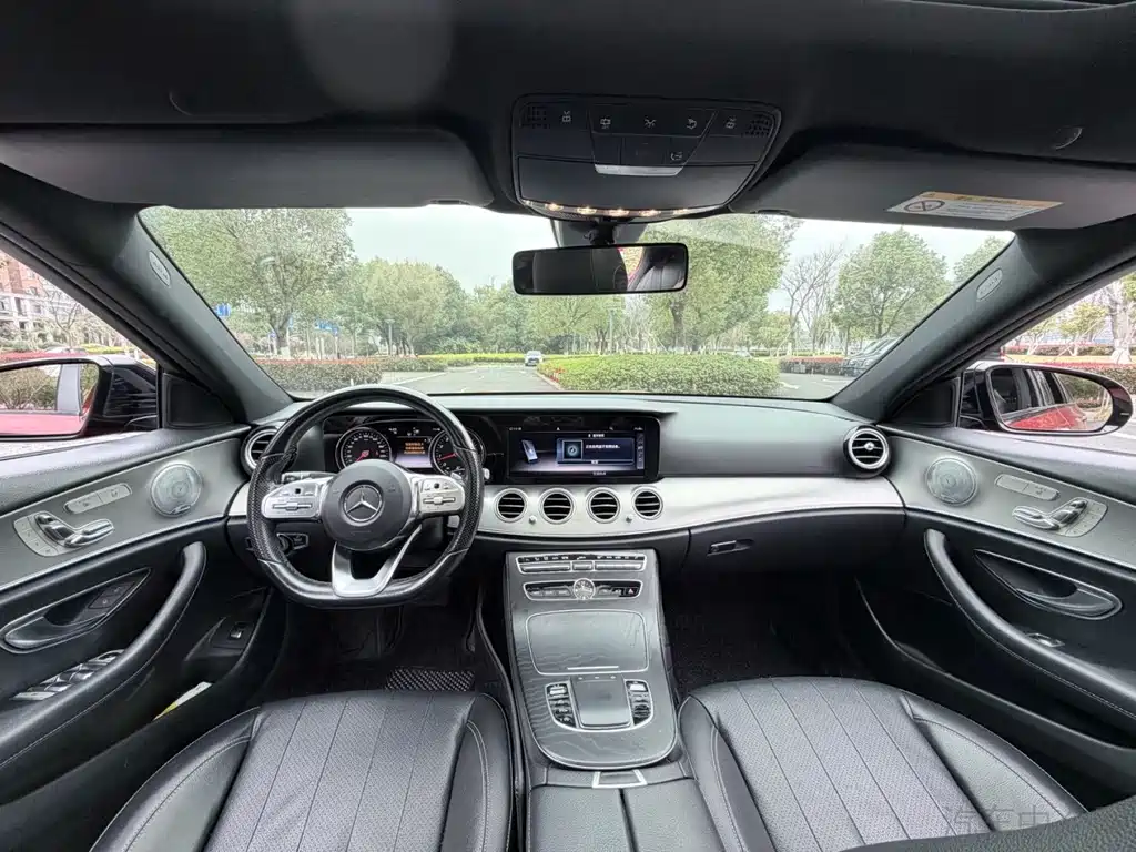 Mercedes-Benz E-Class 2019 — фото 9