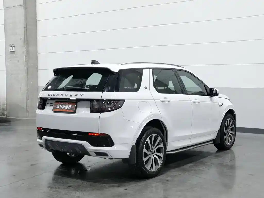 Land Rover Discovery Sport 2022 — фото 2