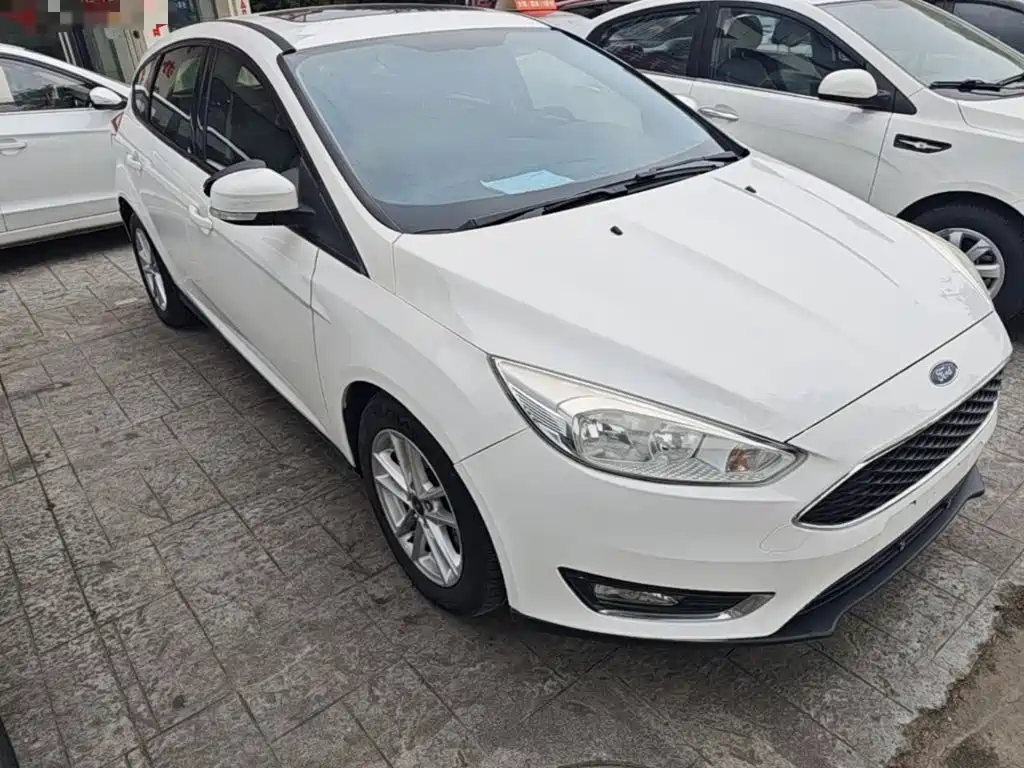 Ford Focus 2016 — фото 4
