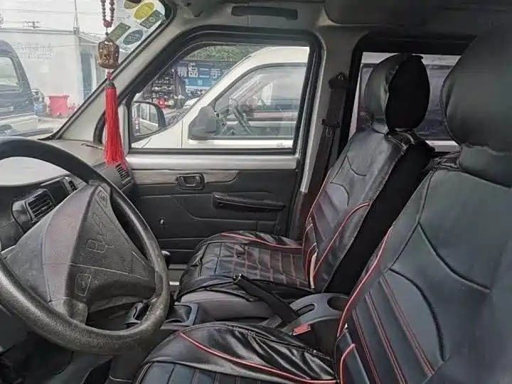 Wuling Rongguang 2015