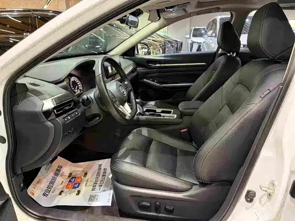 Nissan Teana 2023