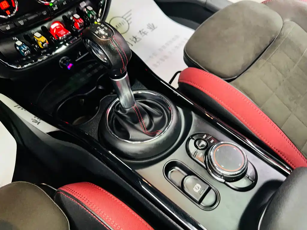 MINI JCW CLUBMAN 2019 — фото 45