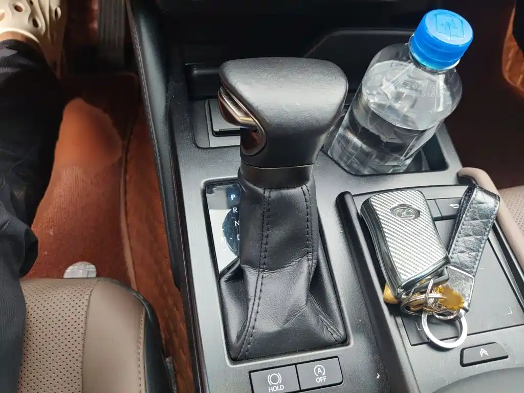Lexus ES 2022